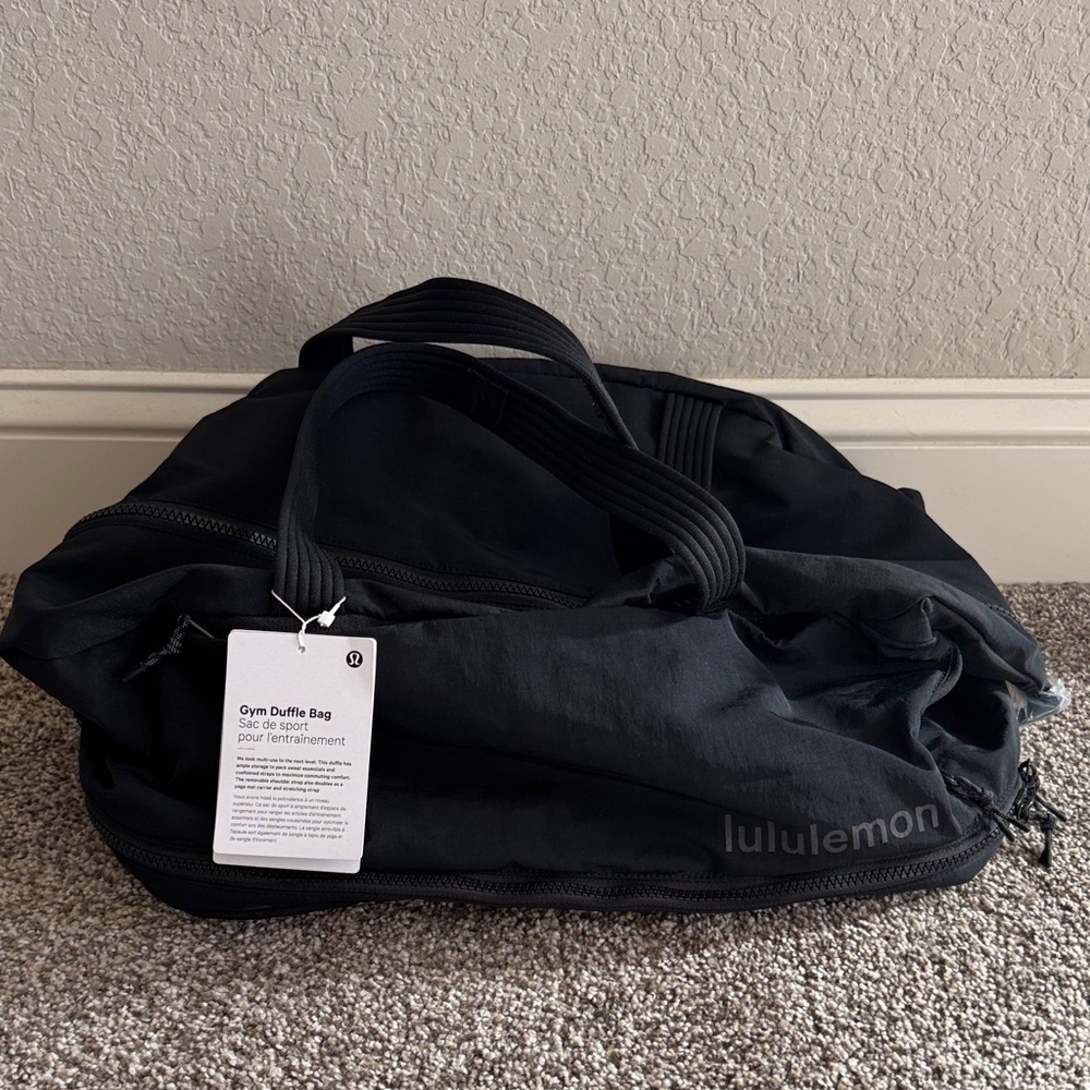 NWT Lululemon Gym Duffle Bag